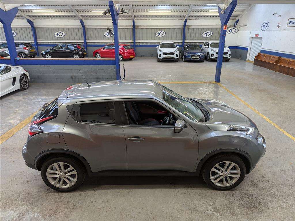 <p>2016 NISSAN JUKE N-CONNECTA DIG-T</p>