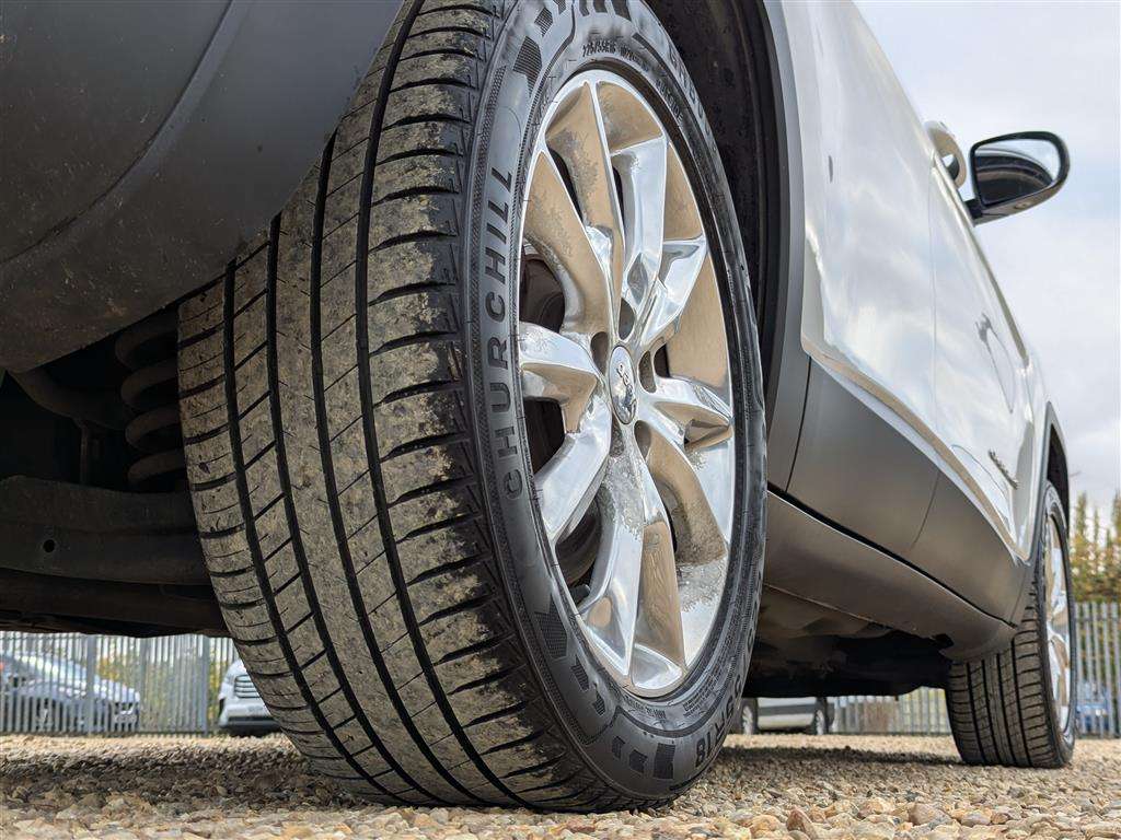 <p>2016 JEEP CHEROKEE LIMITED M-JET II</p>