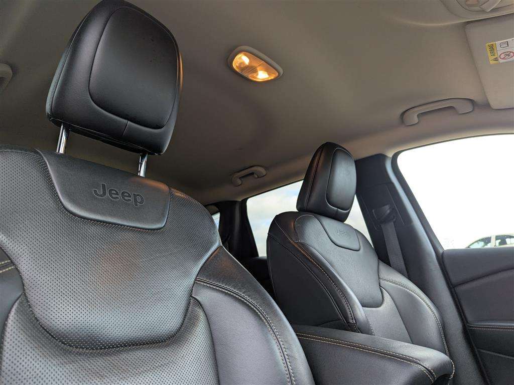 <p>2016 JEEP CHEROKEE LIMITED M-JET II</p>