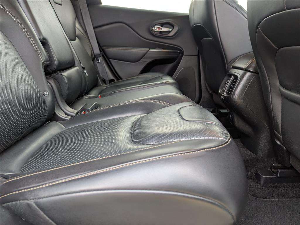 <p>2016 JEEP CHEROKEE LIMITED M-JET II</p>