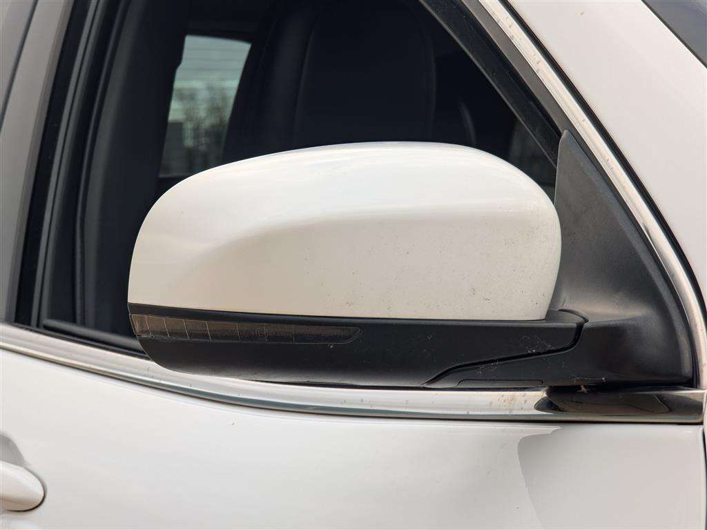 <p>2016 JEEP CHEROKEE LIMITED M-JET II</p>