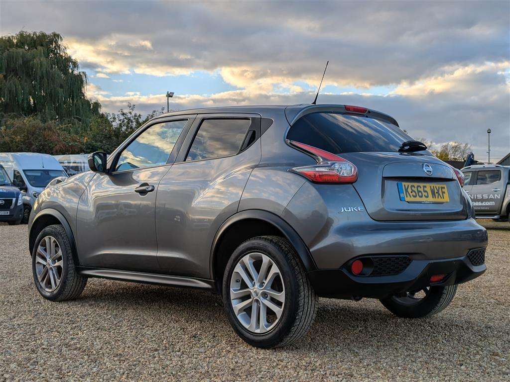 <p>2016 NISSAN JUKE N-CONNECTA CVT</p>