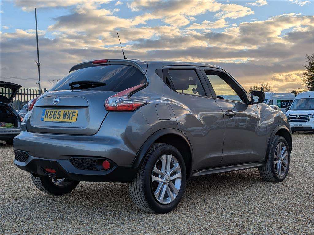 <p>2016 NISSAN JUKE N-CONNECTA CVT</p>