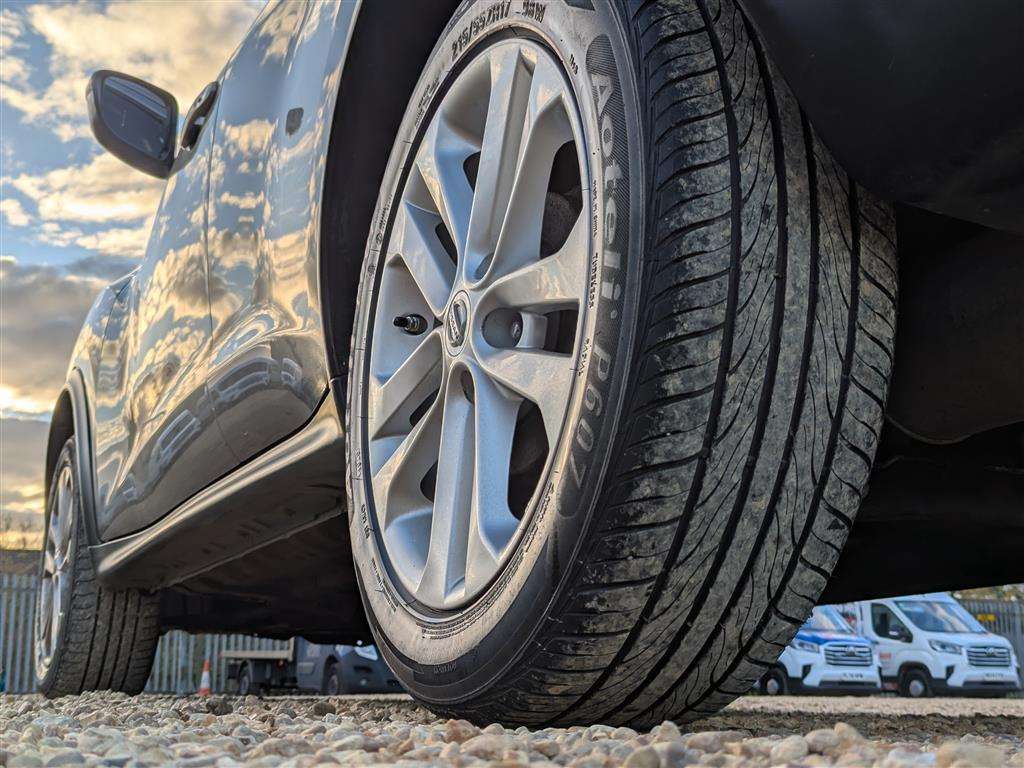 <p>2016 NISSAN JUKE N-CONNECTA CVT</p>