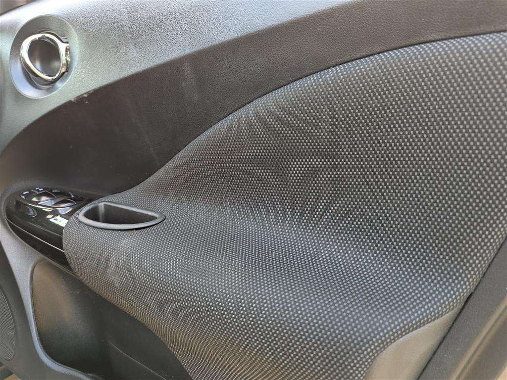 <p>2016 NISSAN JUKE N-CONNECTA CVT</p>