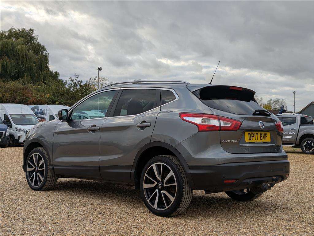 <p>2017 NISSAN QASHQAI TEKNA DCI</p>