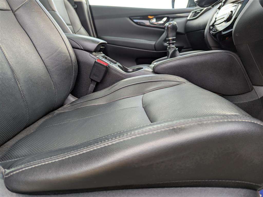 <p>2017 NISSAN QASHQAI TEKNA DCI</p>