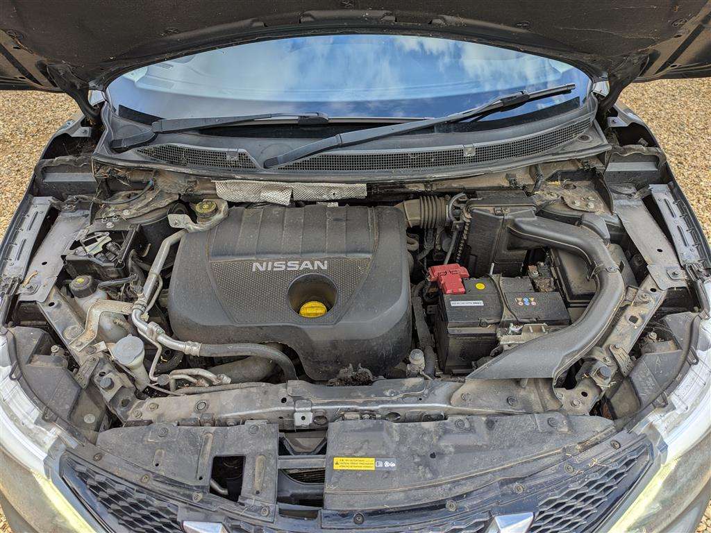 <p>2017 NISSAN QASHQAI TEKNA DCI</p>