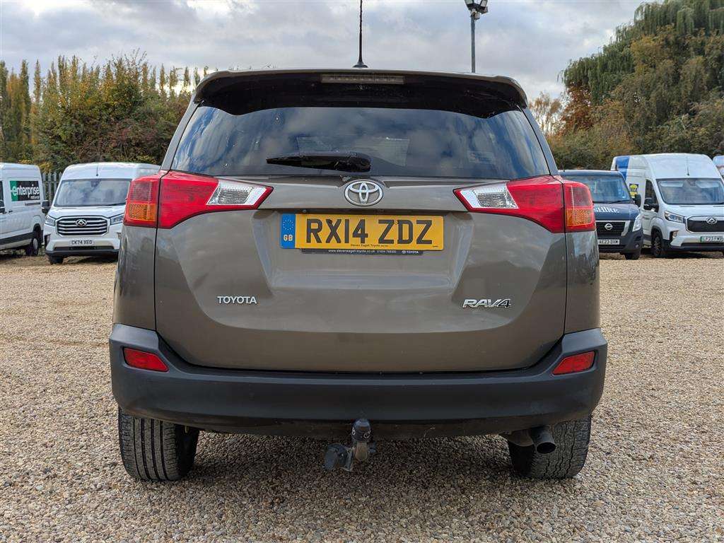 <p>2014 TOYOTA RAV4 ICON D-4D 4X2</p>