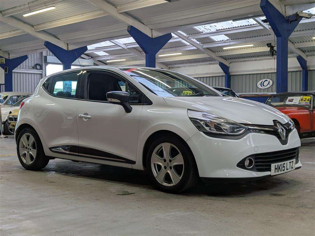 <p>2015 RENAULT CLIO D-QUEM-NAV NRG DCIEC</p>