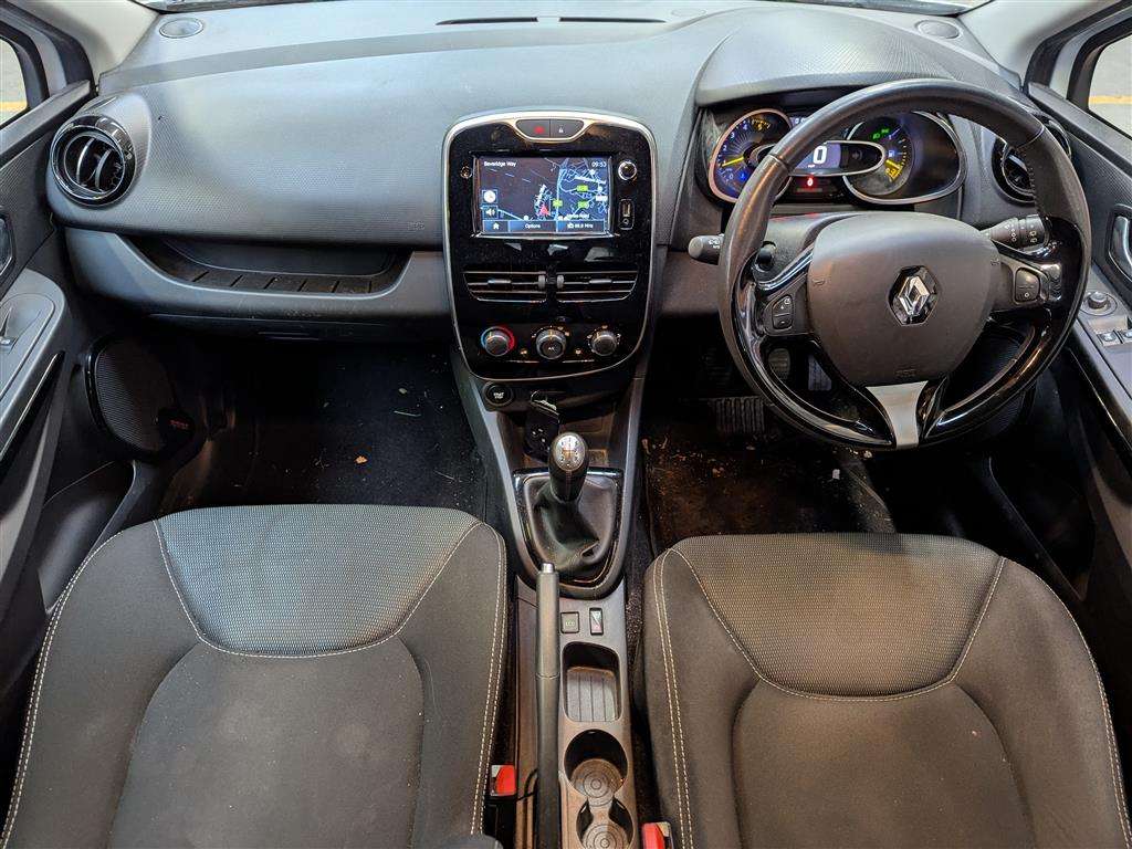 <p>2015 RENAULT CLIO D-QUEM-NAV NRG DCIEC</p>