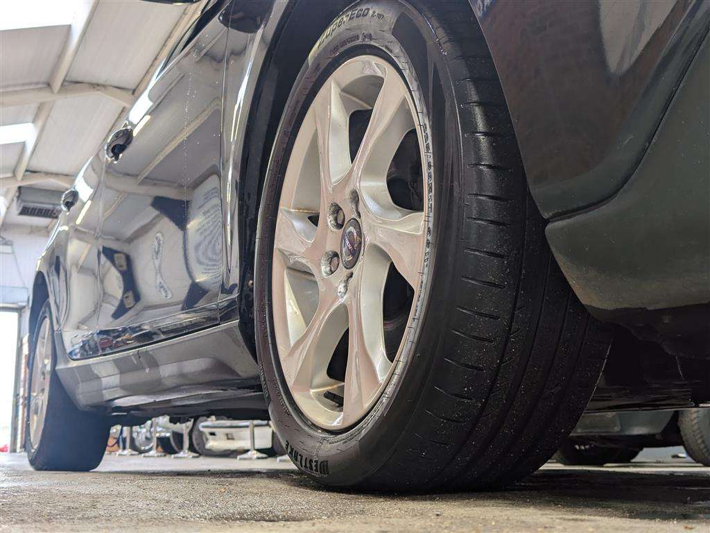 <p>2013 VOLVO V40 CROSS COUNTRY LUX D2</p>