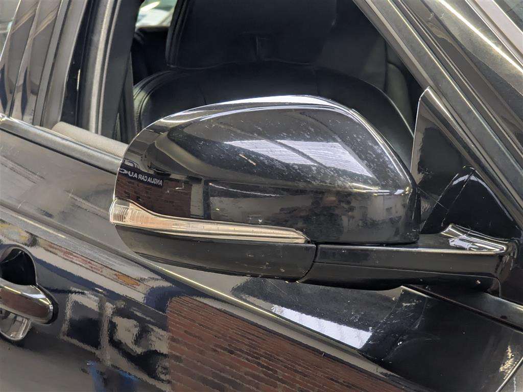 <p>2013 VOLVO V40 CROSS COUNTRY LUX D2</p>