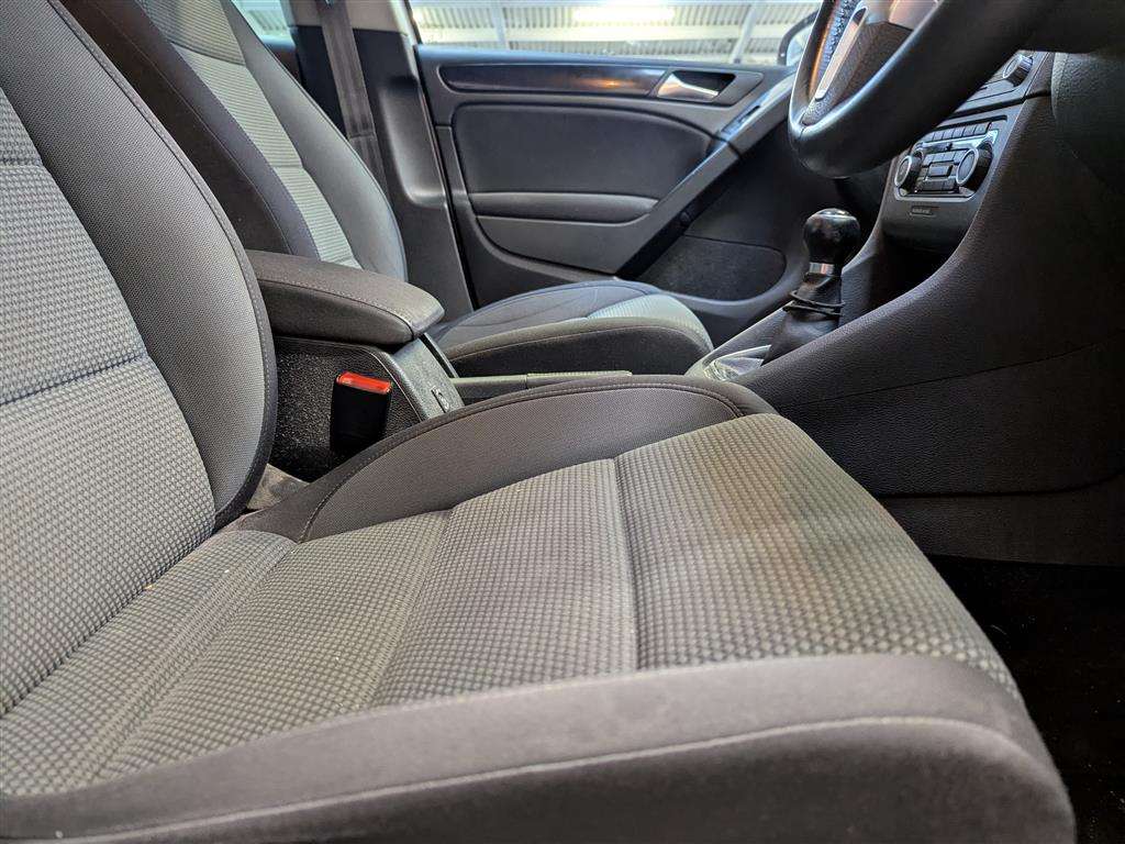 <p>2012 VOLKSWAGEN GOLF MATCH TDI BLUETECH</p>