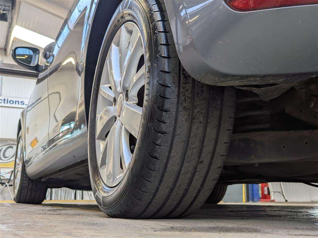 <p>2011 VOLKSWAGEN GOLF MATCH TDI BLUETECH</p>