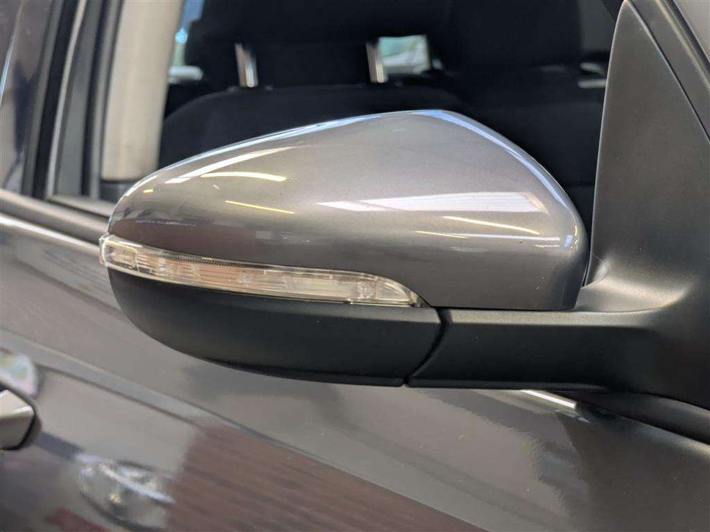 <p>2011 VOLKSWAGEN GOLF MATCH TDI BLUETECH</p>