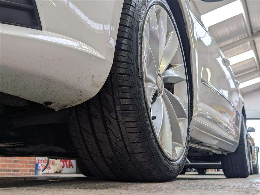 <p>2011 VOLKSWAGEN PASSAT GT CC TDI 170 BLUE</p>