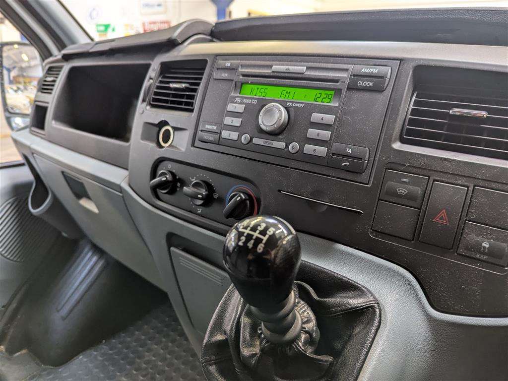 <p>2013 FORD TRANSIT 125 T260 FWD</p>