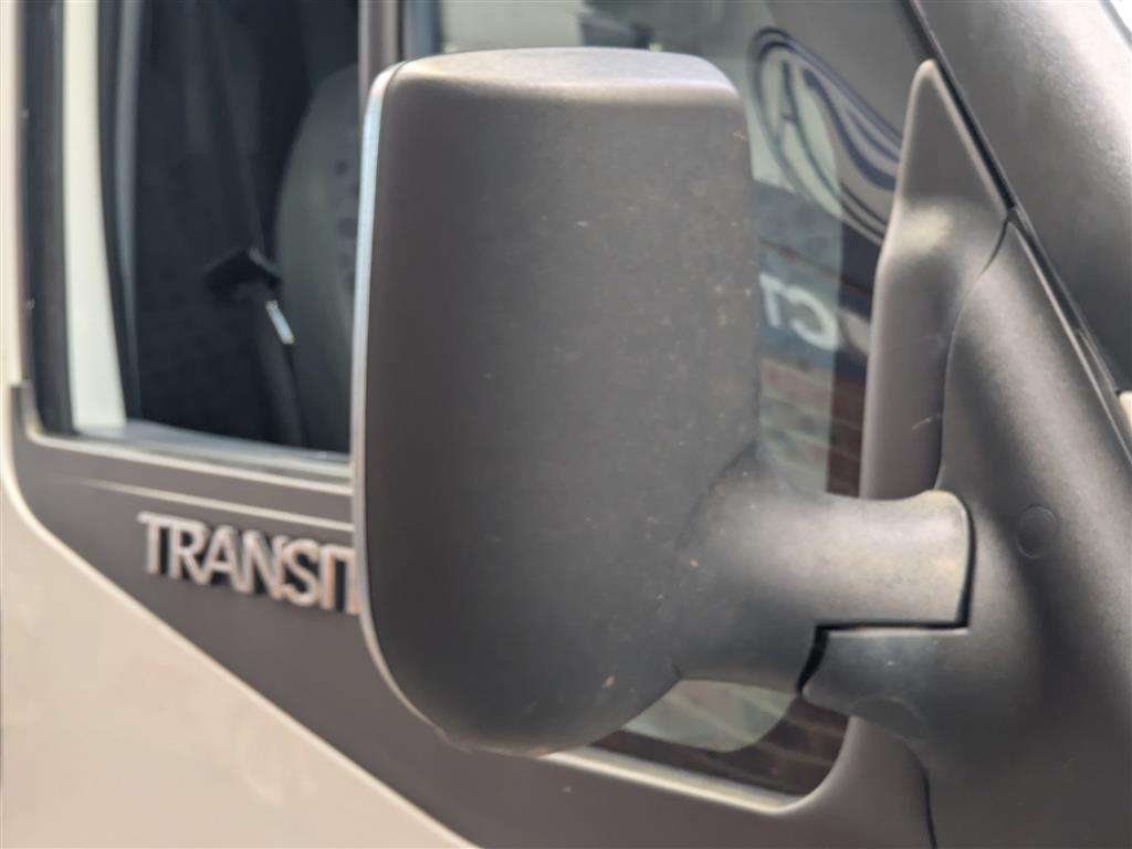 <p>2013 FORD TRANSIT 125 T260 FWD</p>