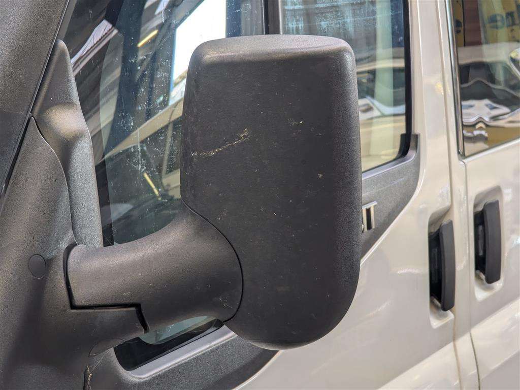 <p>2013 FORD TRANSIT 125 T260 FWD</p>