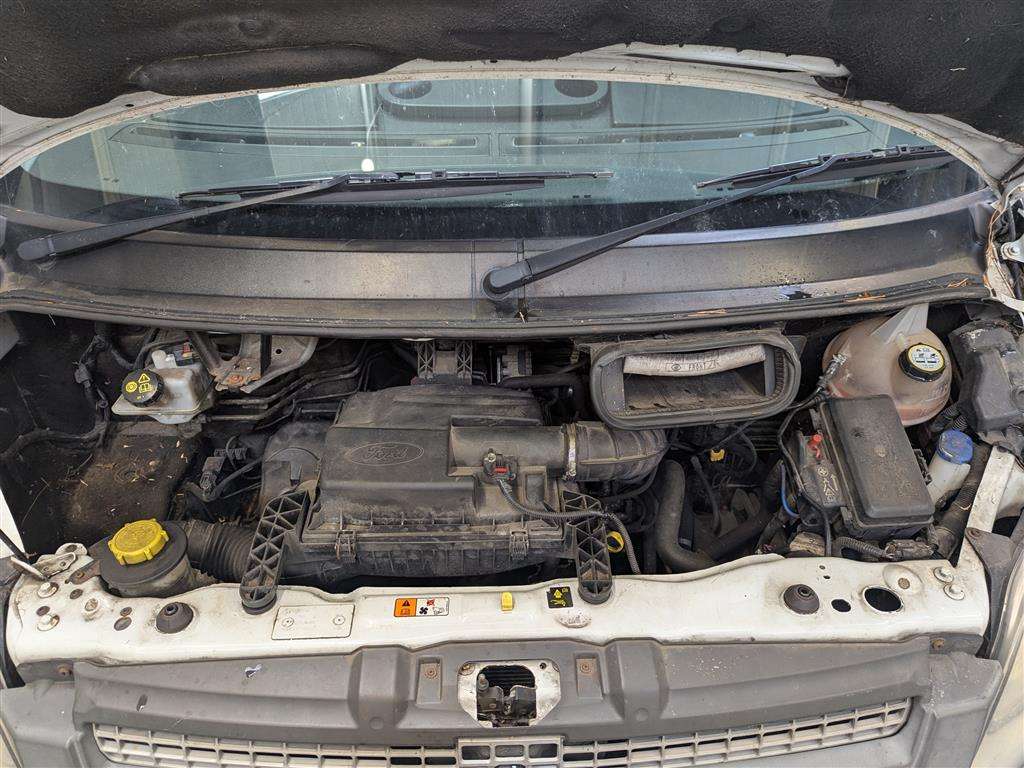 <p>2013 FORD TRANSIT 125 T260 FWD</p>