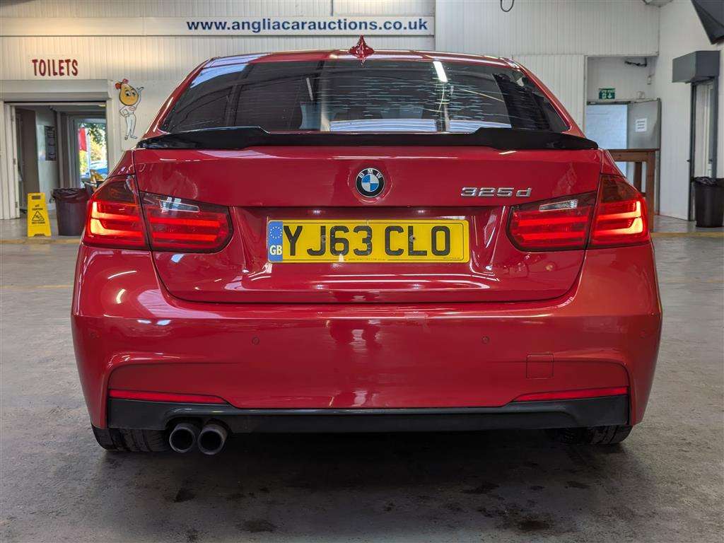 <p>2013 BMW 325D M SPORT</p>