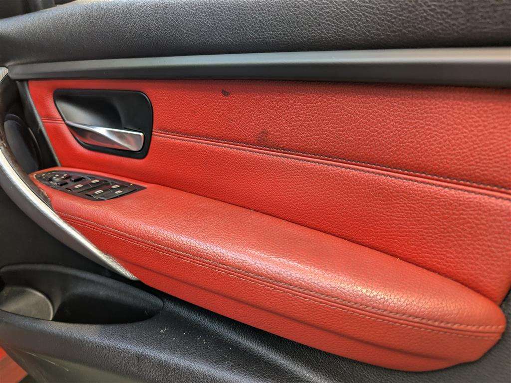 <p>2013 BMW 325D M SPORT</p>