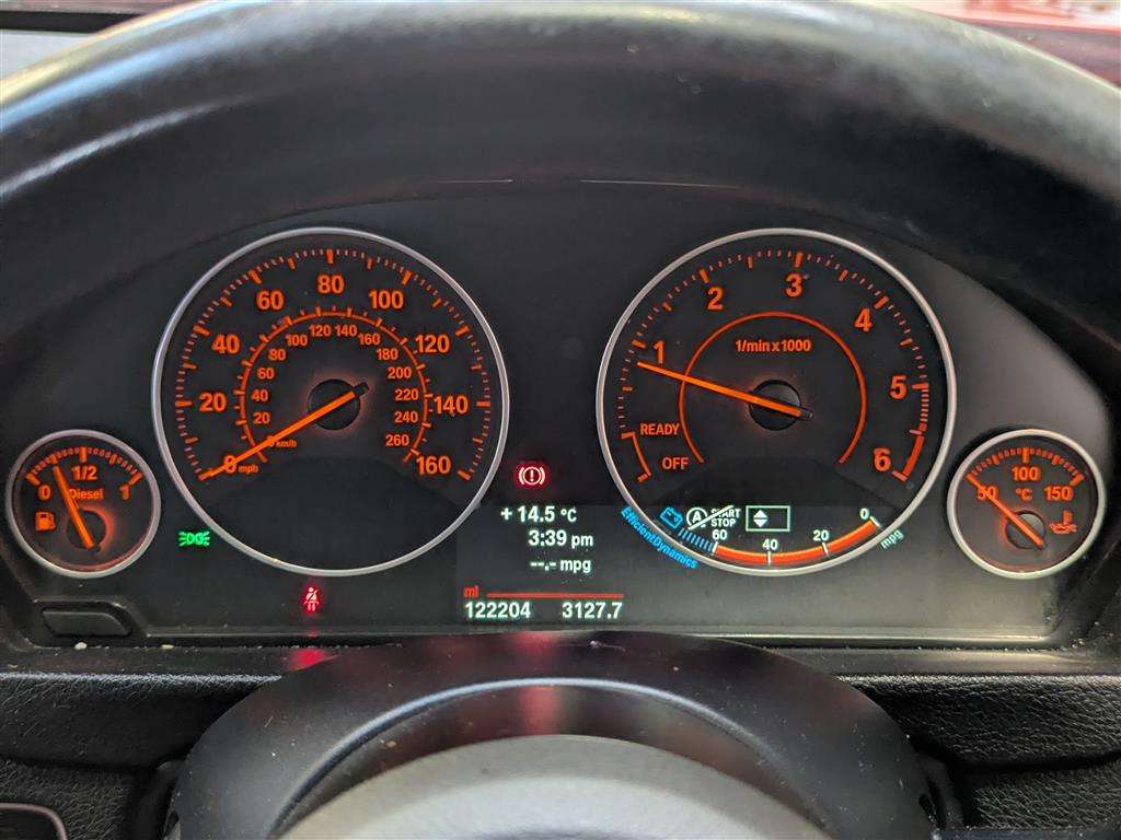 <p>2013 BMW 325D M SPORT</p>