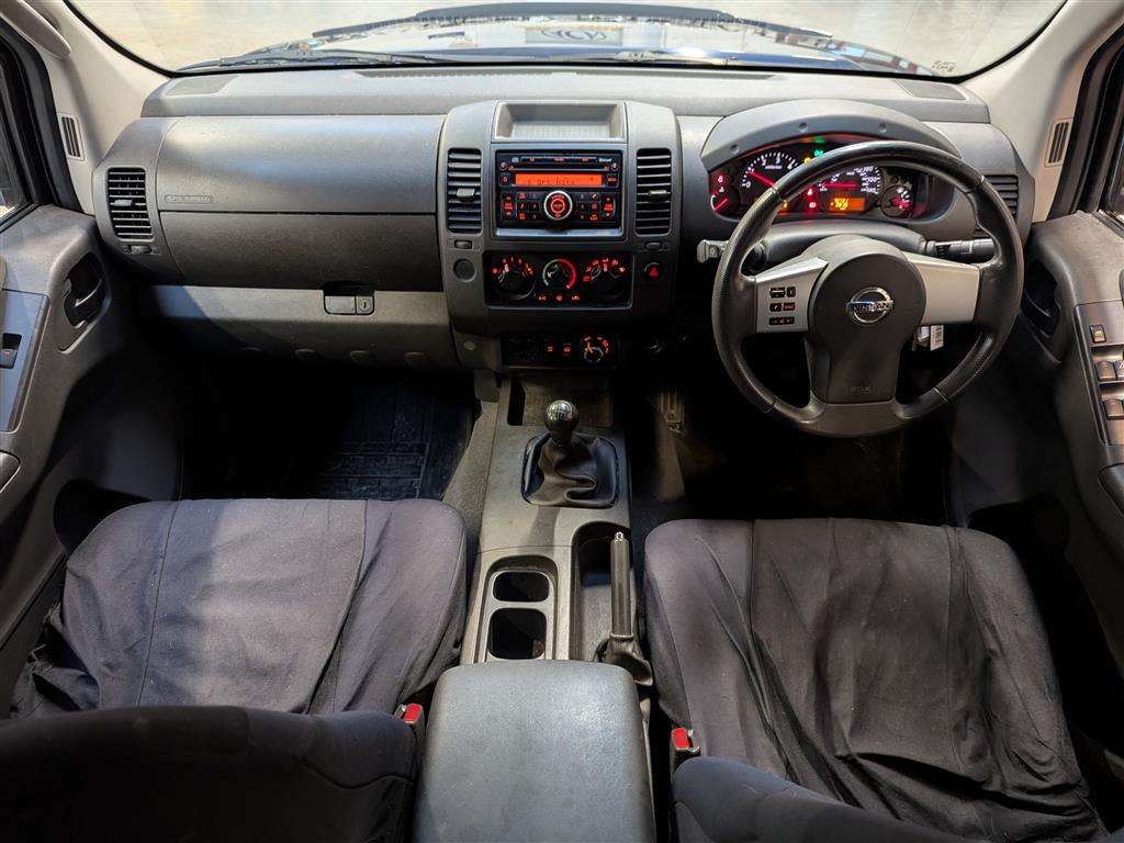 <p>2014 NISSAN NAVARA VISIA DCI</p>