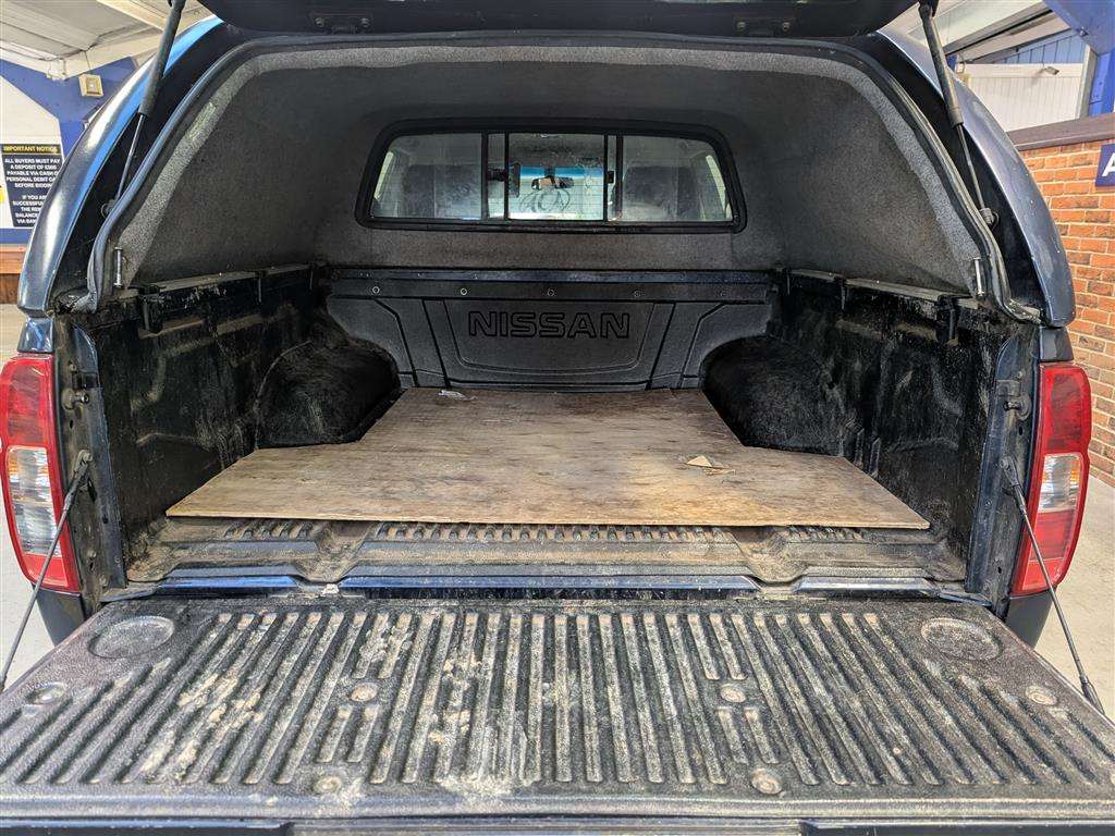 <p>2014 NISSAN NAVARA VISIA DCI</p>