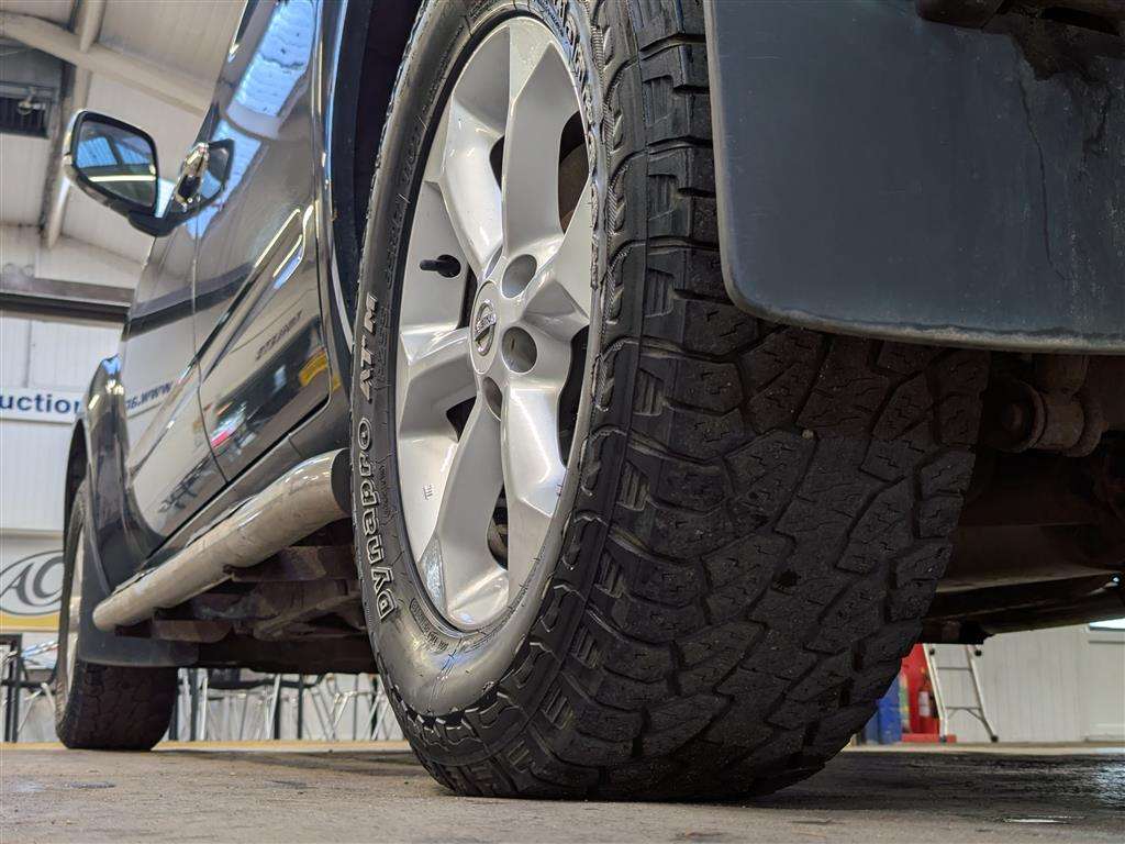 <p>2014 NISSAN NAVARA VISIA DCI</p>