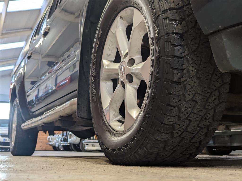 <p>2014 NISSAN NAVARA VISIA DCI</p>