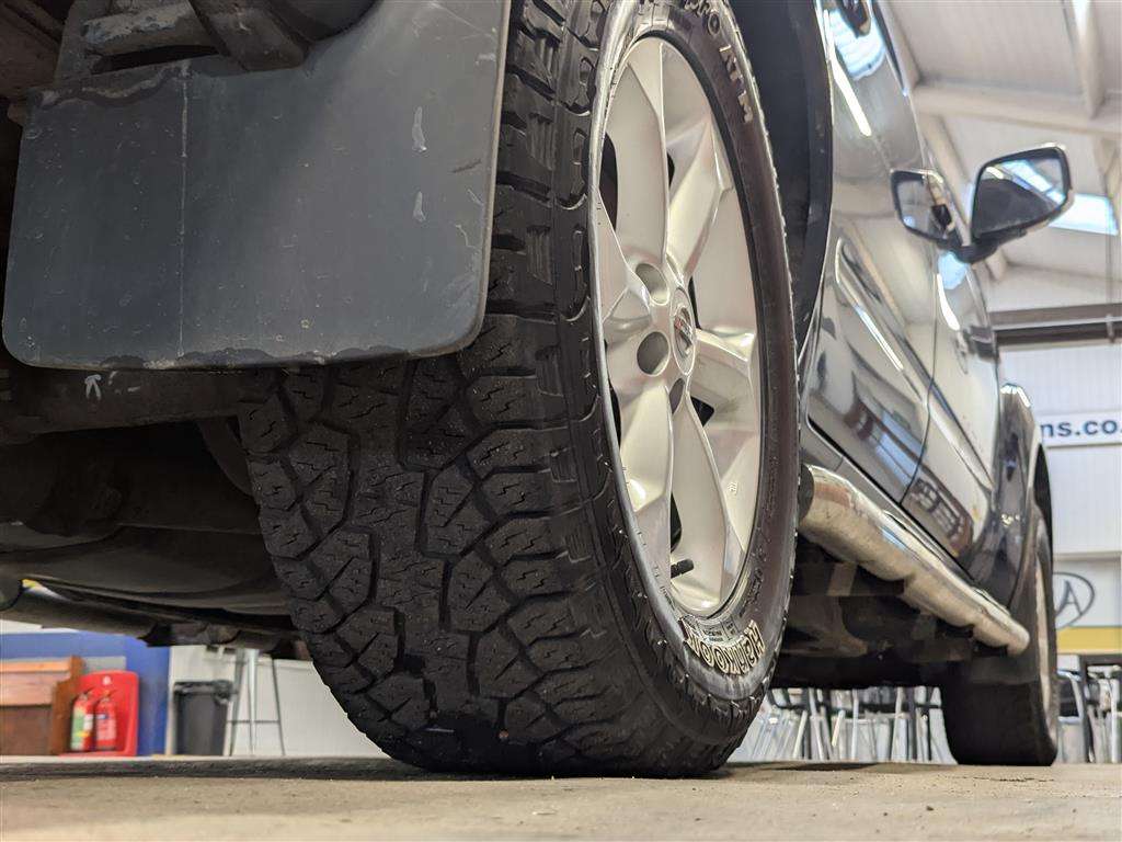 <p>2014 NISSAN NAVARA VISIA DCI</p>