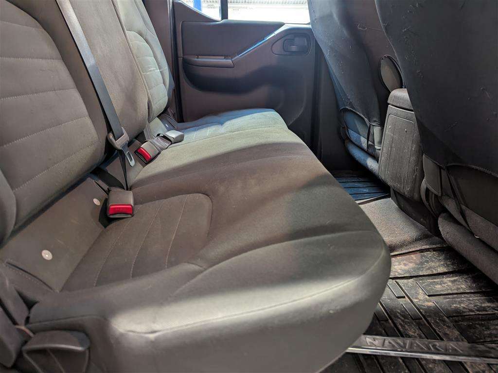 <p>2014 NISSAN NAVARA VISIA DCI</p>