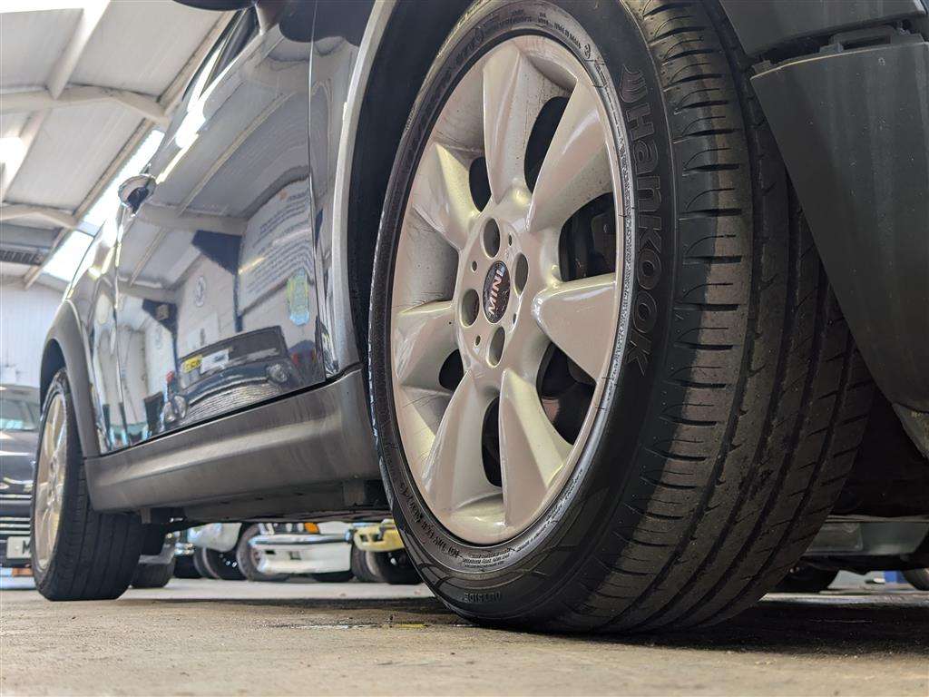 <p>2010 MINI ONE</p>