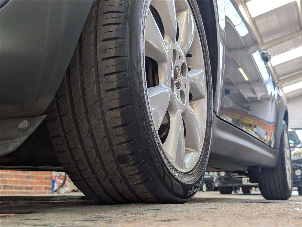 <p>2010 MINI ONE</p>