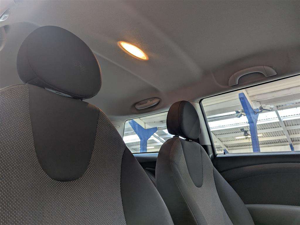 <p>2010 MINI ONE</p>