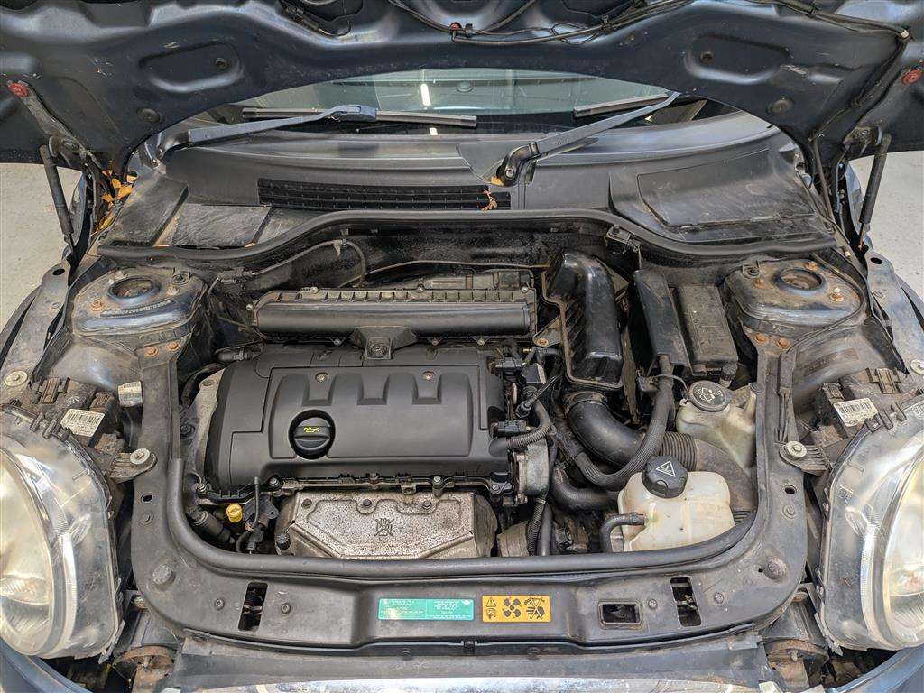 <p>2010 MINI ONE</p>