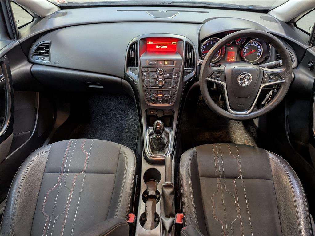 <p>2012 VAUXHALL ASTRA ACTIVE</p>