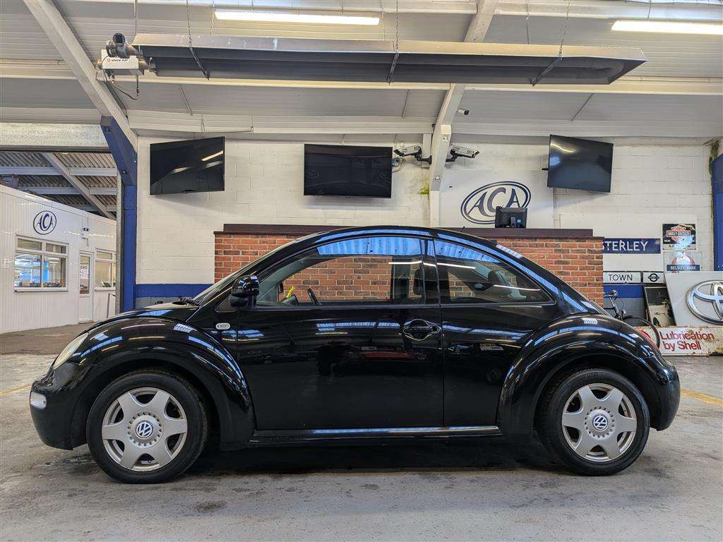 <p>2000 VOLKSWAGEN BEETLE</p>