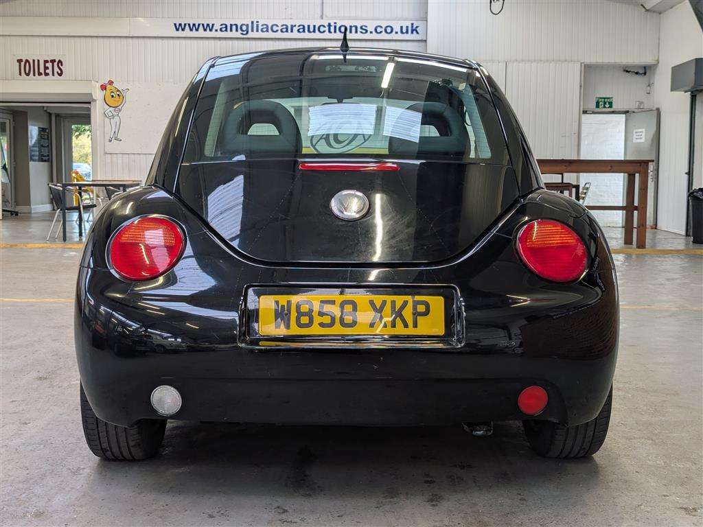 <p>2000 VOLKSWAGEN BEETLE</p>