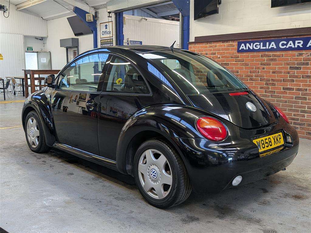 <p>2000 VOLKSWAGEN BEETLE</p>