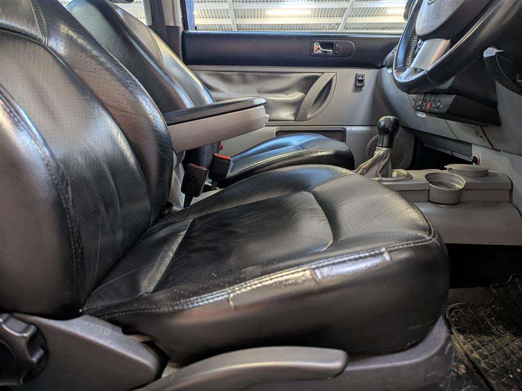 <p>2000 VOLKSWAGEN BEETLE</p>