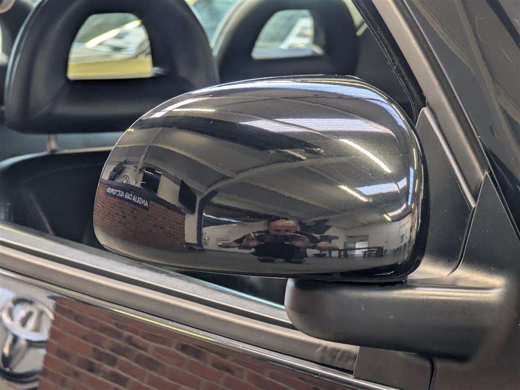 <p>2000 VOLKSWAGEN BEETLE</p>