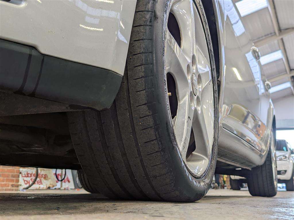 <p>2012 KIA CEED 3 CRDI AUTO</p>