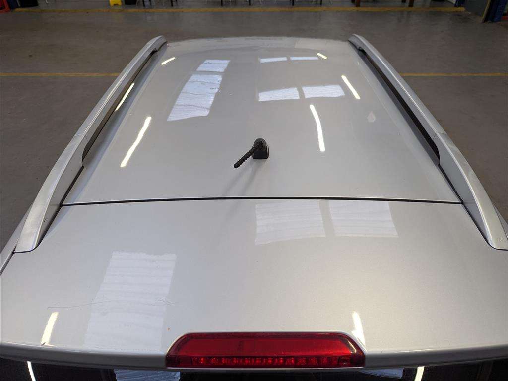 <p>2012 KIA CEED 3 CRDI AUTO</p>