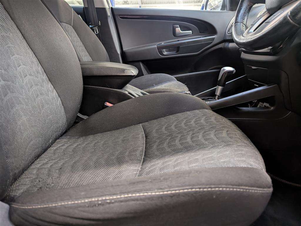 <p>2012 KIA CEED 3 CRDI AUTO</p>