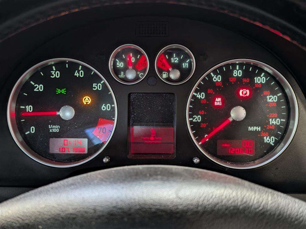 <p>1999 AUDI TT QUATTRO (180 BHP)</p>