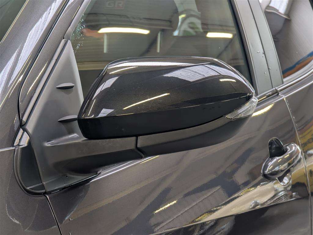 <p>2022 TOYOTA YARIS GR SPORT HEV CVT</p>