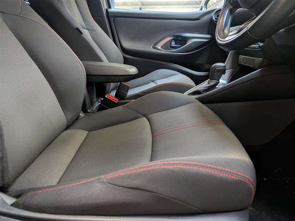 <p>2022 TOYOTA YARIS GR SPORT HEV CVT</p>